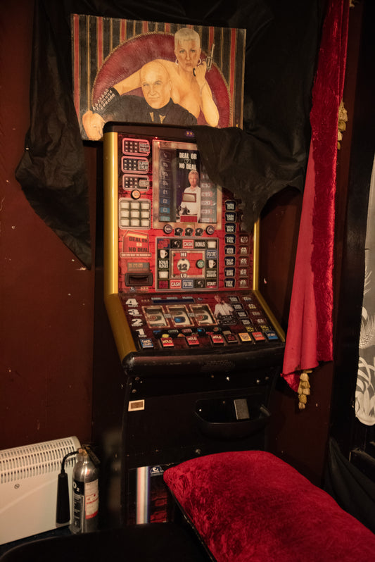 Deal or no deal fruit machine - Lot 492